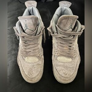 Jordan kaws 4